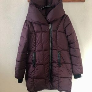 Women’s M French Connection long puffer